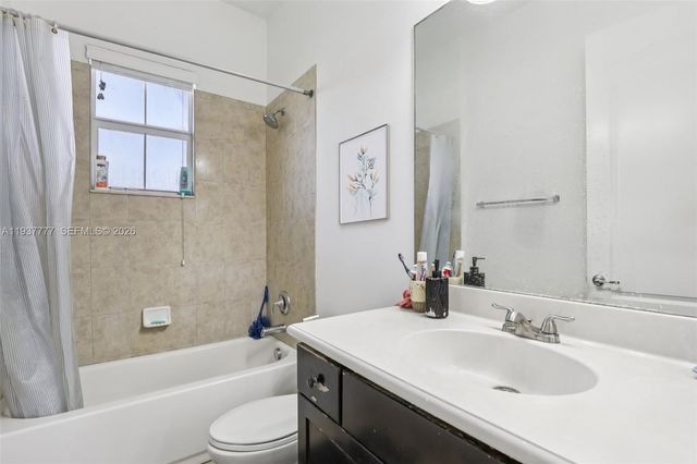 6432 SW 55th Pl, Davie, FL 33314