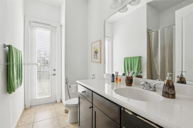 6432 SW 55th Pl, Davie, FL 33314