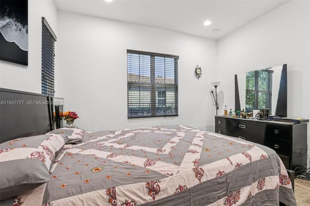 6432 SW 55th Pl, Davie, FL 33314