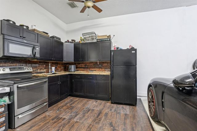 6432 SW 55th Pl, Davie, FL 33314