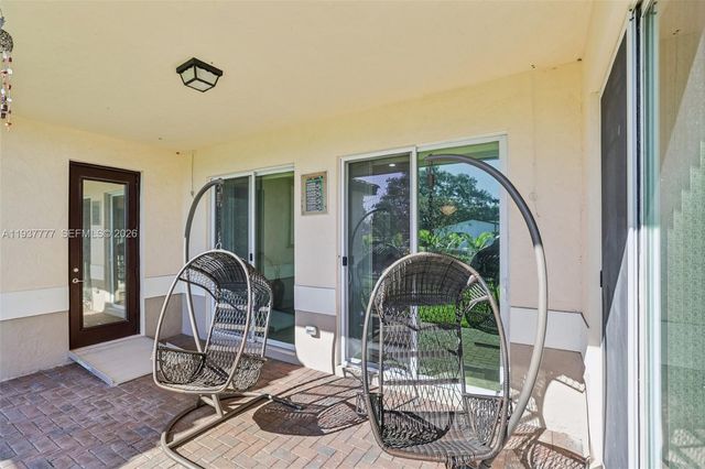 6432 SW 55th Pl, Davie, FL 33314