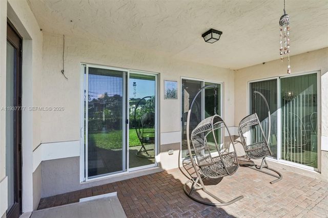 6432 SW 55th Pl, Davie, FL 33314