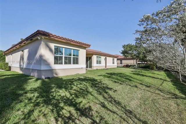 6432 SW 55th Pl, Davie, FL 33314