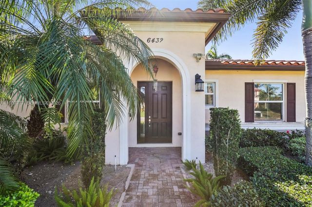6432 SW 55th Pl, Davie, FL 33314
