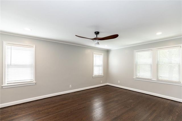 724 E 72nd Street, Kansas City, MO 64131
