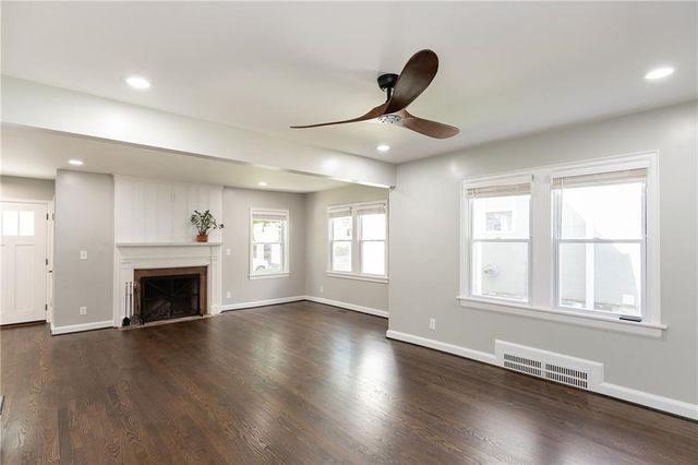 724 E 72nd Street, Kansas City, MO 64131