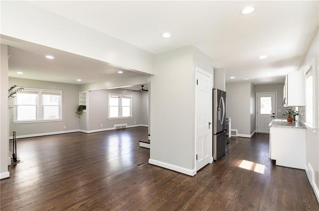 724 E 72nd Street, Kansas City, MO 64131
