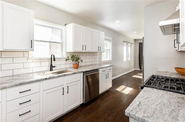 724 E 72nd Street, Kansas City, MO 64131
