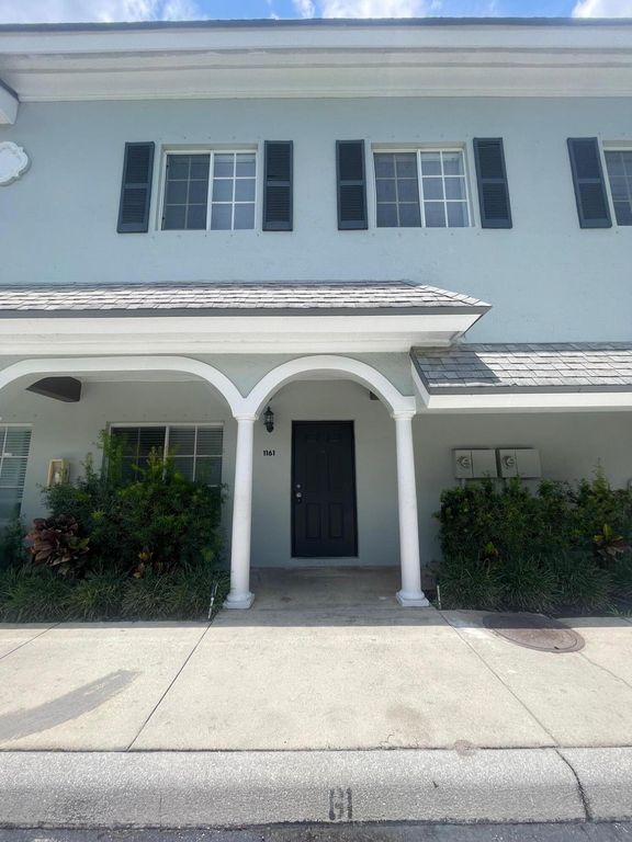 1161 Colonial Palms Way, West Palm Beach, FL 33406