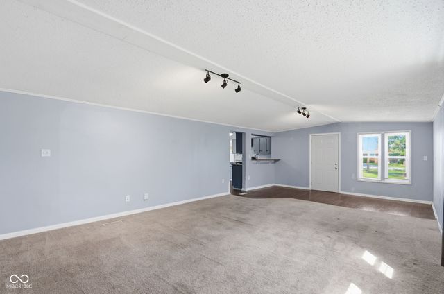 371 S Hendricks Drive, Greenwood, IN 46142