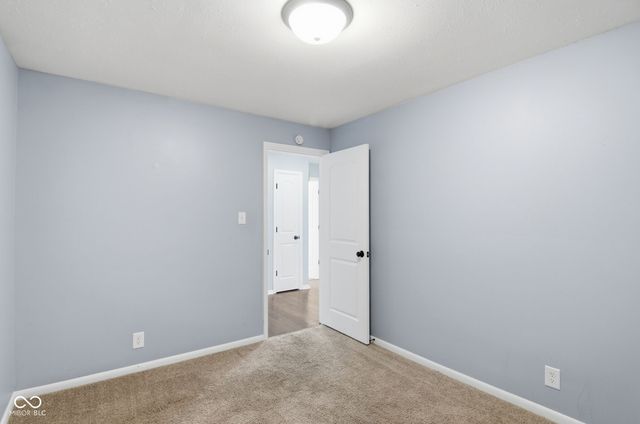 371 S Hendricks Drive, Greenwood, IN 46142