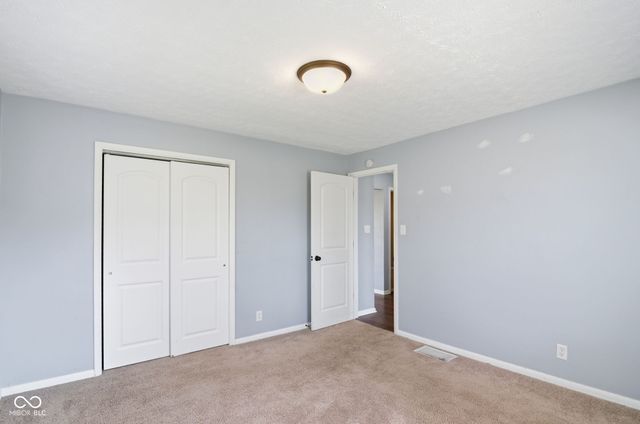 371 S Hendricks Drive, Greenwood, IN 46142