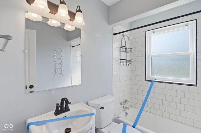 371 S Hendricks Drive, Greenwood, IN 46142