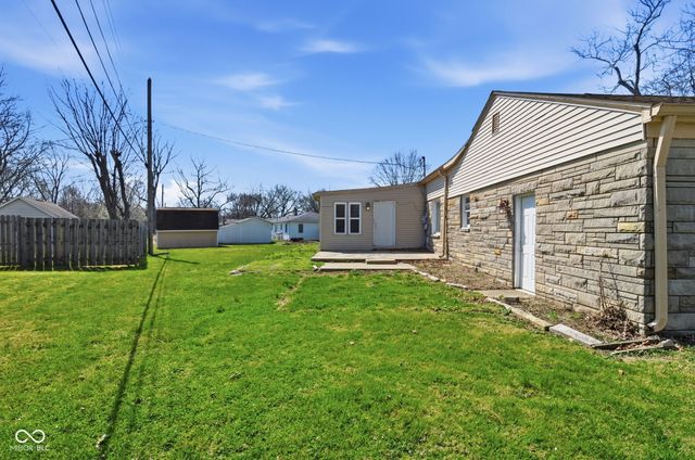 371 S Hendricks Drive, Greenwood, IN 46142