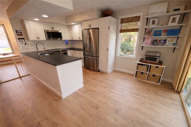 68 Hilltop Drive A, North Providence, RI 02904