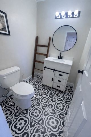 68 Hilltop Drive A, North Providence, RI 02904