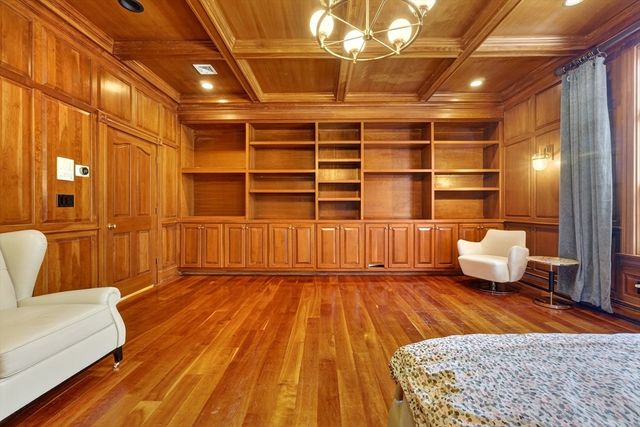 451 Wellesley St, Weston, MA 02493