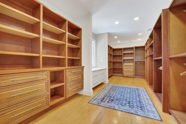 451 Wellesley St, Weston, MA 02493