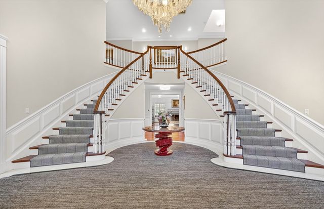 451 Wellesley St, Weston, MA 02493