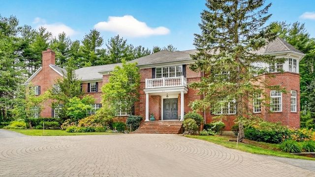 451 Wellesley St, Weston, MA 02493