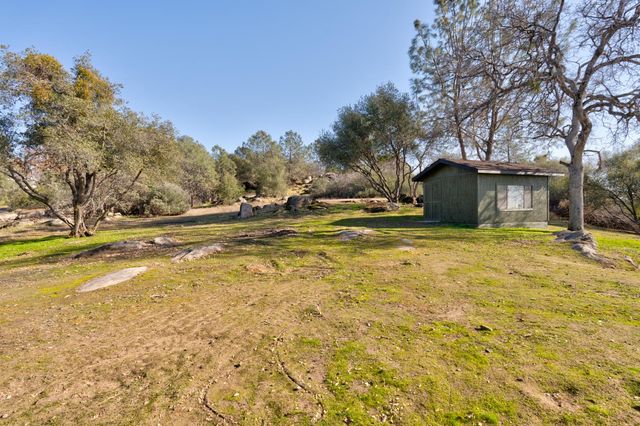 43956 Rocky Ridge Road, Coarsegold, CA 93614