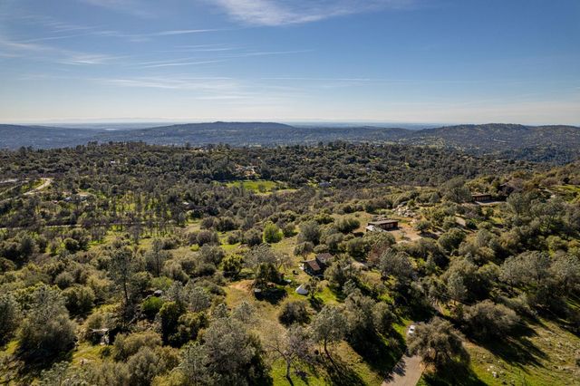 43956 Rocky Ridge Road, Coarsegold, CA 93614