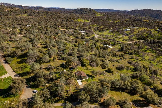 43956 Rocky Ridge Road, Coarsegold, CA 93614