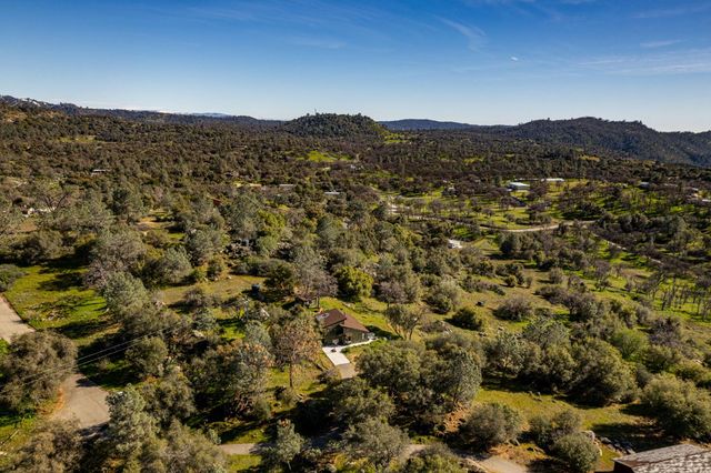 43956 Rocky Ridge Road, Coarsegold, CA 93614