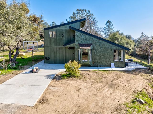 43956 Rocky Ridge Road, Coarsegold, CA 93614