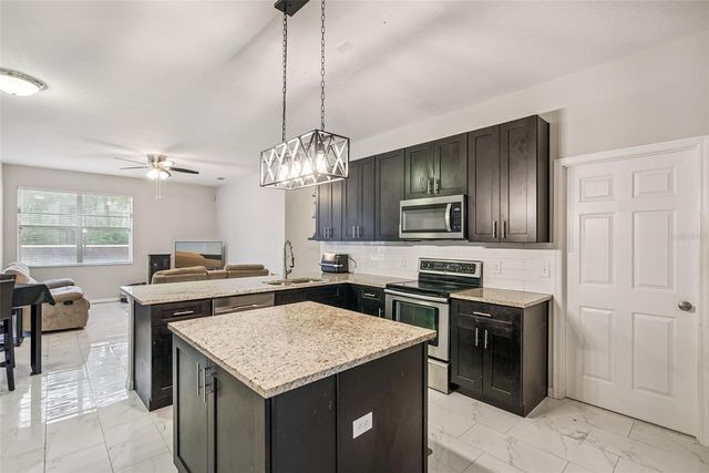 13805 EAGLES GLEN COURT, Orlando, FL 32837
