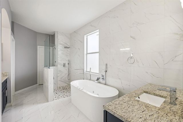 13805 EAGLES GLEN COURT, Orlando, FL 32837