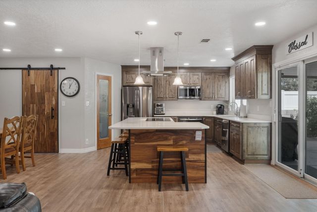 6412 Harper Court NE, Albuquerque, NM 87109