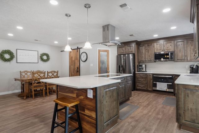 6412 Harper Court NE, Albuquerque, NM 87109