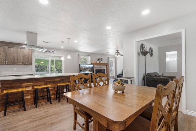 6412 Harper Court NE, Albuquerque, NM 87109