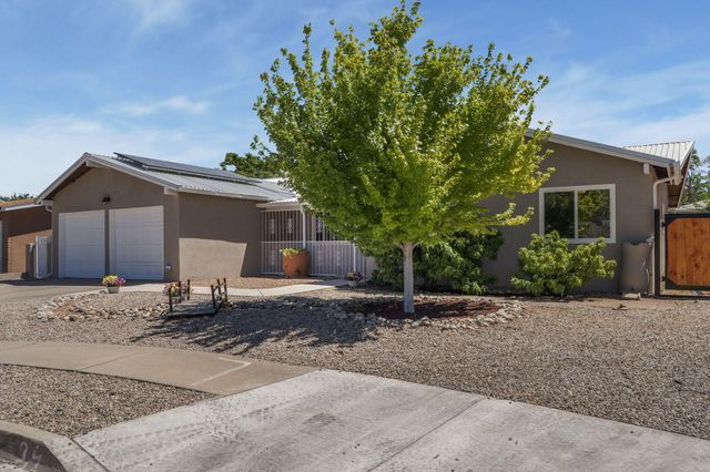 6412 Harper Court NE, Albuquerque, NM 87109