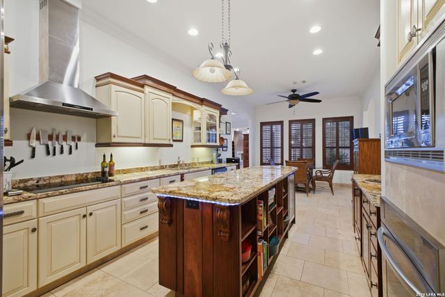 1426 NAPIER AVE, San Antonio, TX 78214