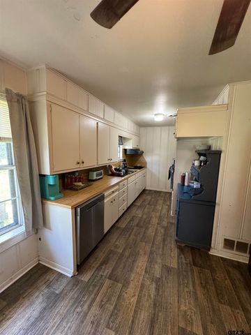 103 Tomie St, Quitman, TX 75783