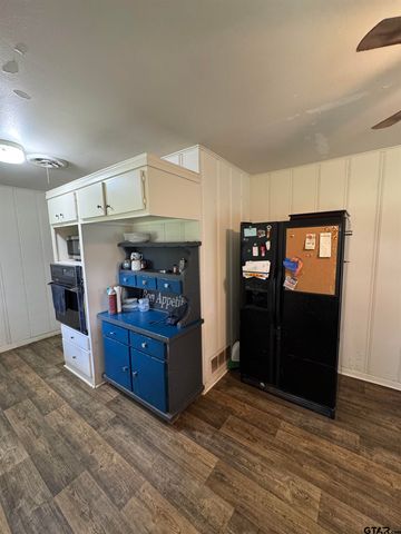 103 Tomie St, Quitman, TX 75783