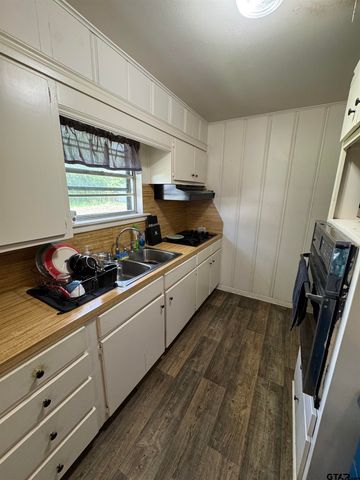 103 Tomie St, Quitman, TX 75783
