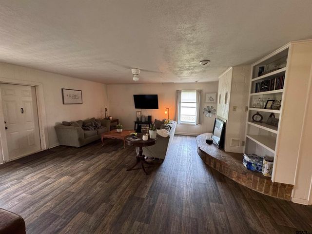 103 Tomie St, Quitman, TX 75783