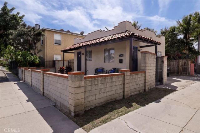 2241 Pine, Long Beach, CA 90806