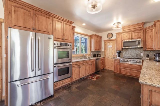 42348 Eagle Ridge Drive, Big Bear Lake, CA 92315