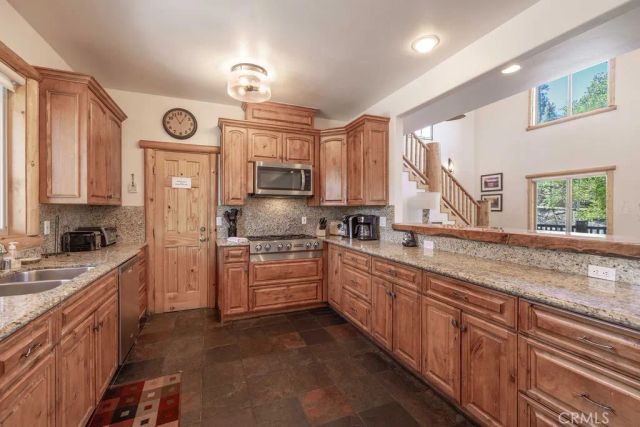 42348 Eagle Ridge Drive, Big Bear Lake, CA 92315
