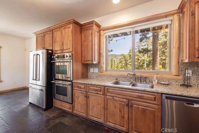 42348 Eagle Ridge Drive, Big Bear Lake, CA 92315