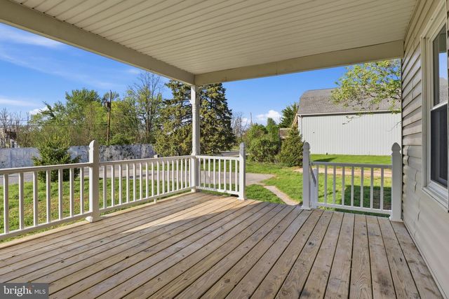 38 STANLEY, New Oxford, PA 17350