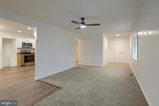 38 STANLEY, New Oxford, PA 17350