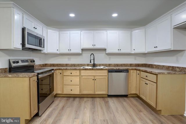 38 STANLEY, New Oxford, PA 17350