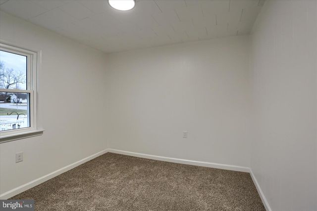 38 STANLEY, New Oxford, PA 17350