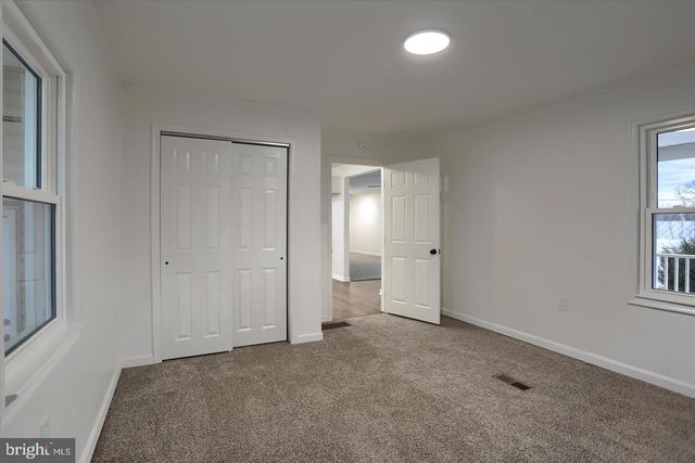 38 STANLEY, New Oxford, PA 17350