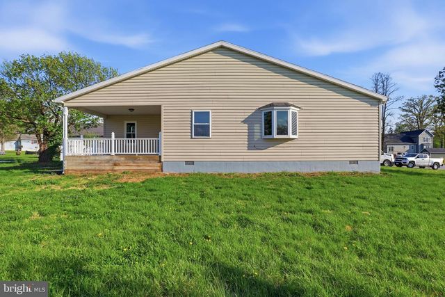 38 STANLEY, New Oxford, PA 17350
